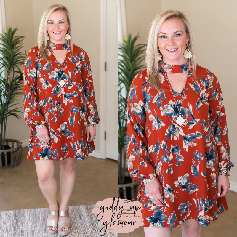 Mini dress with bold colors-Last Chance Size Small | Honorable Mention Floral Print Keyhole Shift Dress in Rust Orange