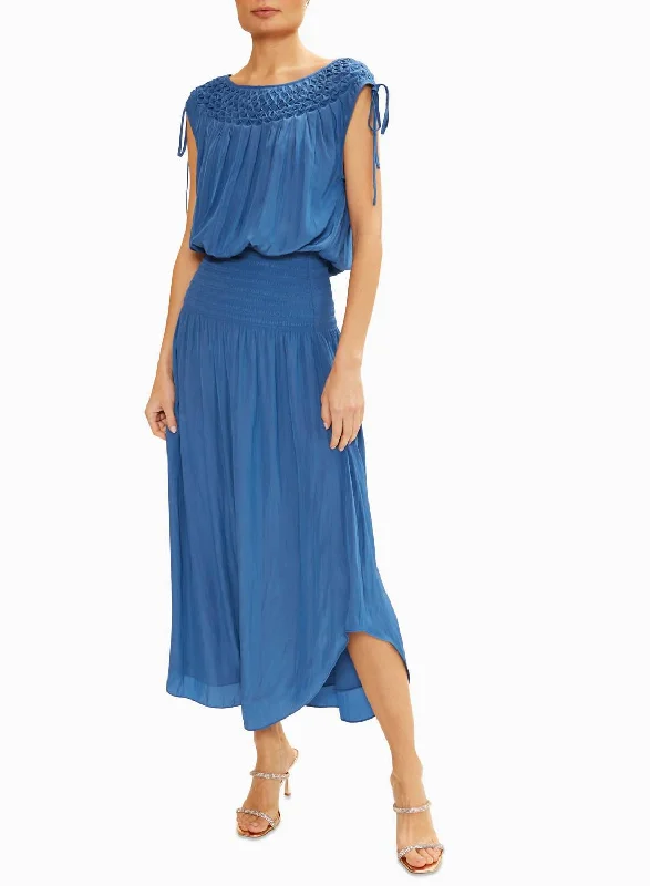 Midi dress with chic design-Zoe Midi Dress In True Blue