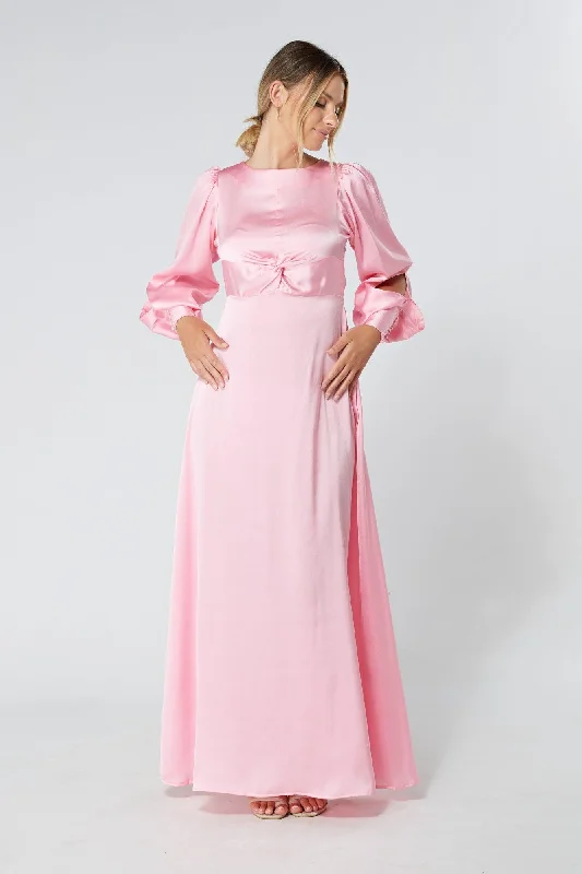 Maxi dress with ruched sides-Lila Light Pink Knotted Front Crepe Maxi Dress