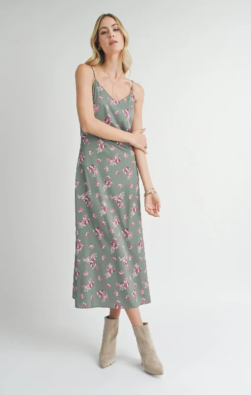 Maxi dress with elastic waistband-Hostess Slip Maxi Dress