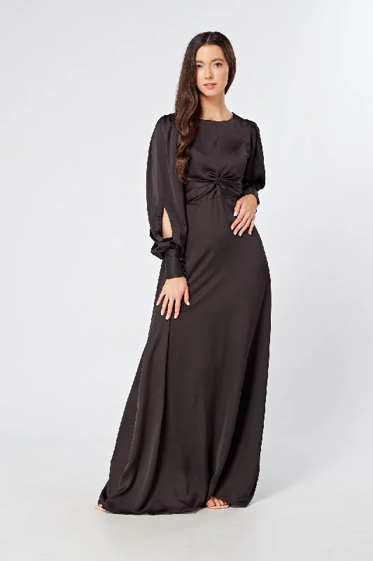 Maxi dress with utility style-Lila Black Knotted Front Maxi Dress