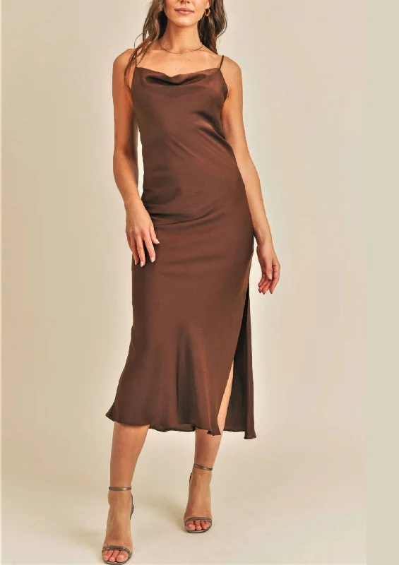 Midi dress with casual chic-Silky Midi Dress In Brown