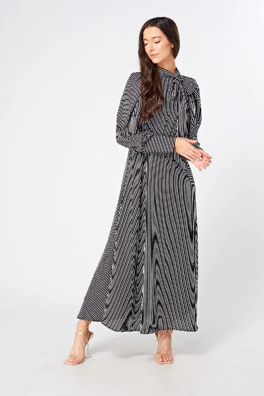 Maxi dress with polka dots-Lilia High Neck Maxi Dress